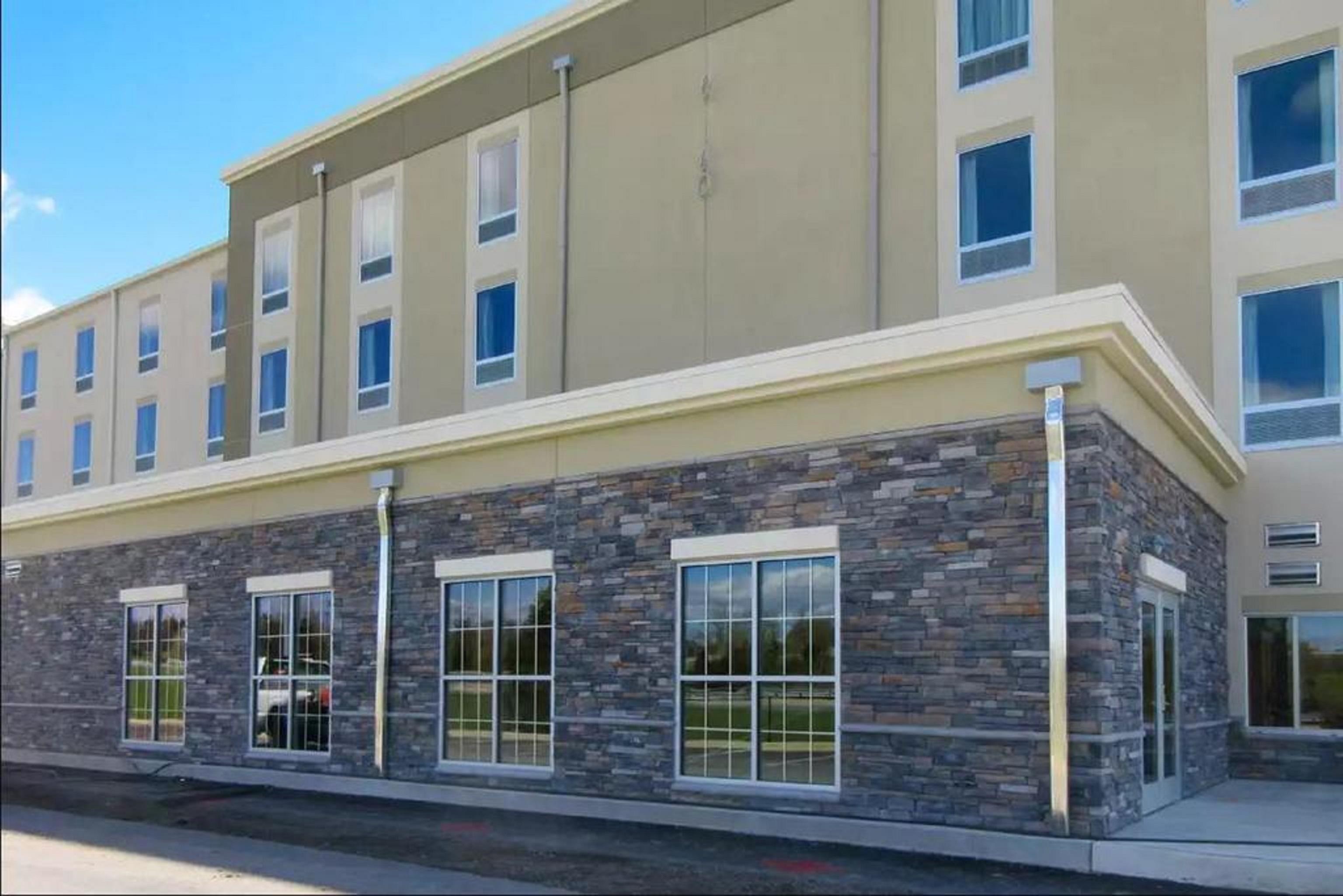 Comfort Inn & Suites - Harrisburg Airport - Hershey South Middletown  Екстер'єр фото