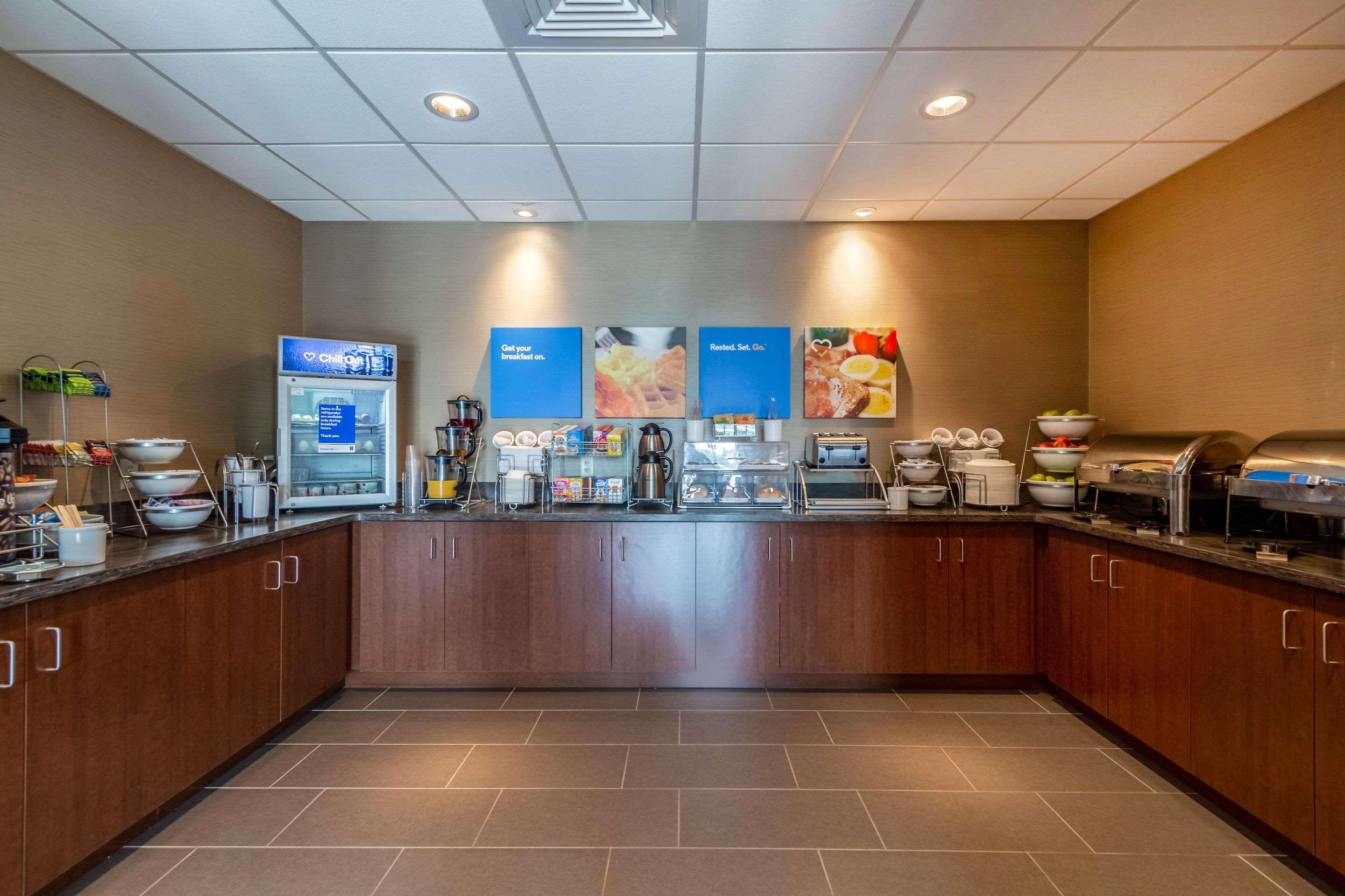 Comfort Inn & Suites - Harrisburg Airport - Hershey South Middletown  Екстер'єр фото