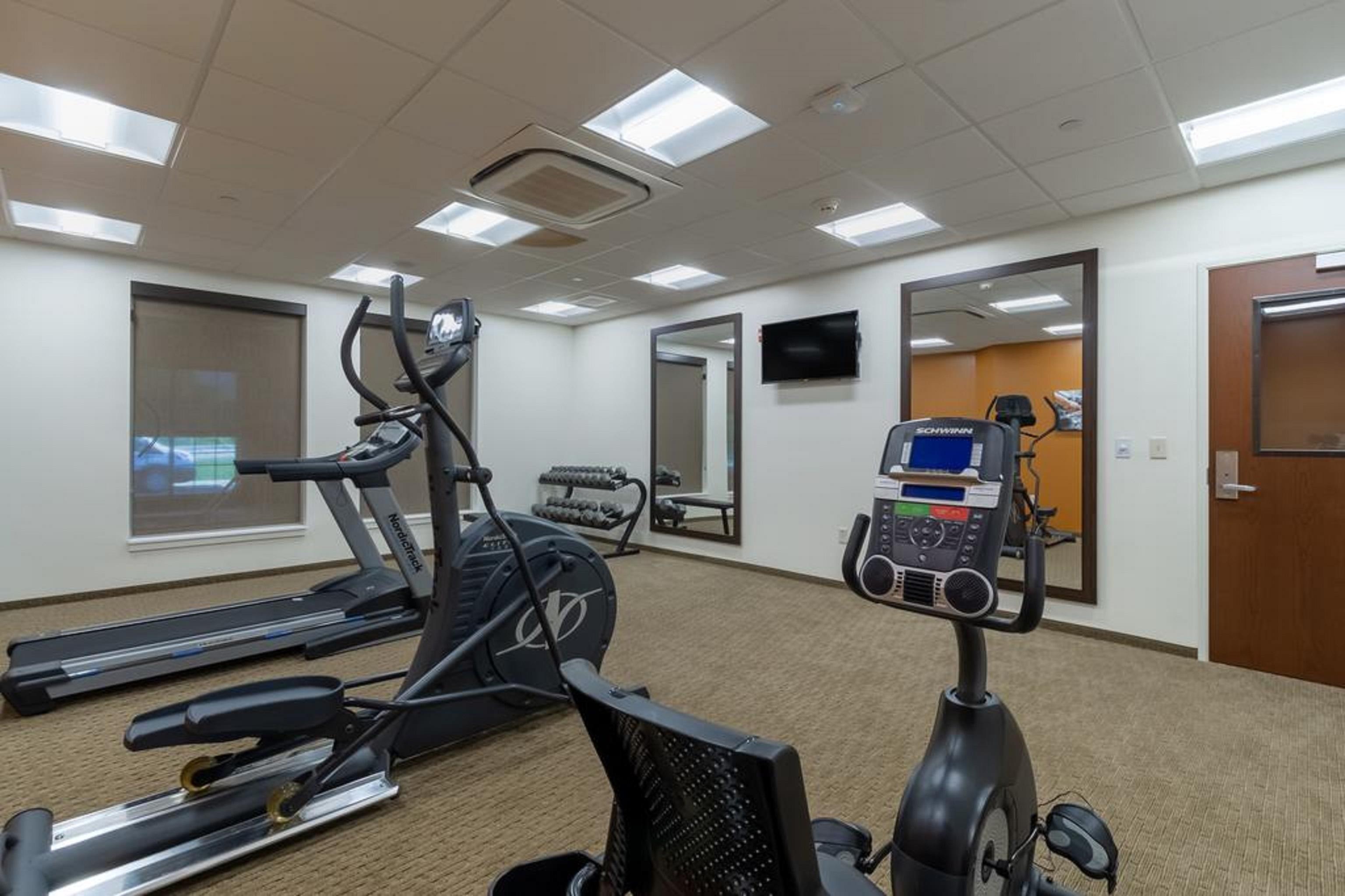 Comfort Inn & Suites - Harrisburg Airport - Hershey South Middletown  Екстер'єр фото