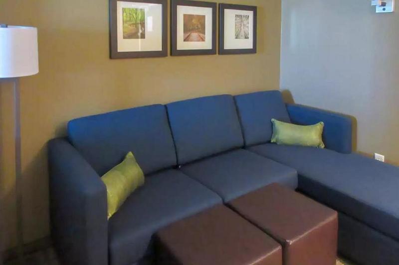 Comfort Inn & Suites - Harrisburg Airport - Hershey South Middletown  Екстер'єр фото